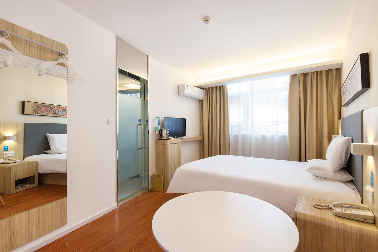 Hanting Hotel Shanghai Chunsha Jinhui Plaza Extérieur photo